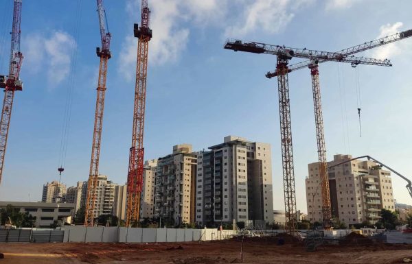 “הפוך, קרואסון ומשכנתא ל-30 שנה”: כשמנסים למכור לנו דירה כמו לחמניה בסופר